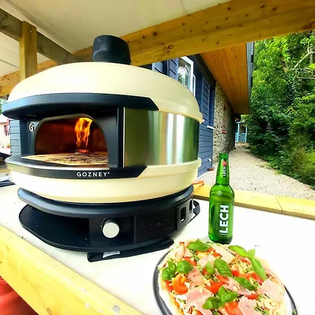 Caitriona's - Adult Only Pet Friendly - Hot Tub, Sauna, Pool - Sleeps 4 Rossinver