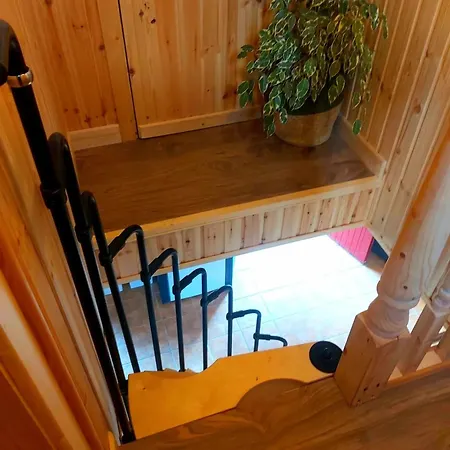 Caitriona's - Adult Only Pet Friendly - Hot Tub, Sauna, Pool - Sleeps 4 度假居 Rossinver