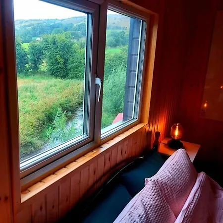 Ferienhaus Caitriona's - Adult Only Pet Friendly - Hot Tub, Sauna, Pool - Sleeps 4 Rossinver