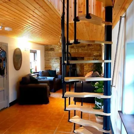 Caitriona's - Adult Only Pet Friendly - Hot Tub, Sauna, Pool - Sleeps 4 Rossinver