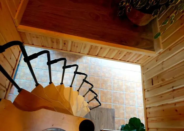 Tatil Evi Caitriona's - Adult Only Pet Friendly - Hot Tub, Sauna, Pool - Sleeps 4 Rossinver